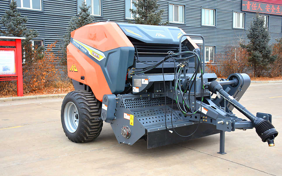 標(biāo)題：9YGQ-2.2D型圓草捆切割撿拾打捆機(jī)
瀏覽次數(shù)：207
發(fā)表時(shí)間：2023-12-12