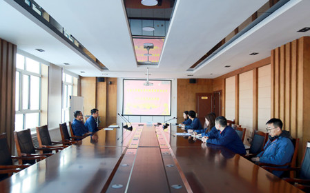 標(biāo)題：華德牧草公司召開2024年黨建工作述職評議會
瀏覽次數(shù)：957
發(fā)表時間：2025-01-23