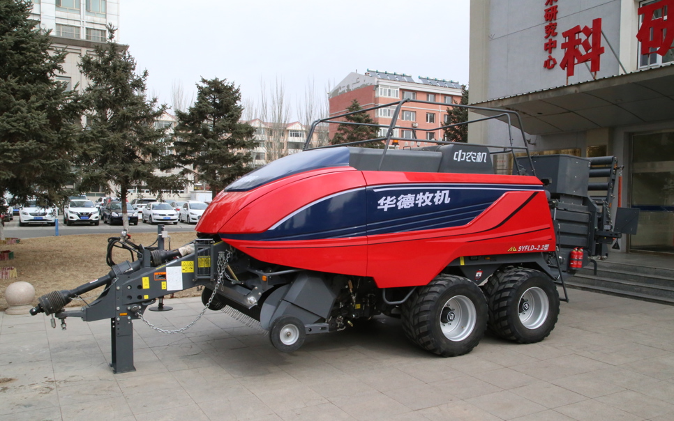 標題：9YFLD-2.2型六道繩大方捆撿拾壓捆機
瀏覽次數(shù)：288
發(fā)表時間：2023-12-12